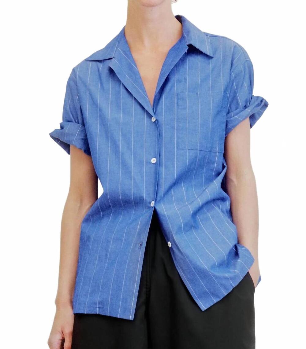 NEW AQUARIUS COCKTAIL camp short sleeve button front top in blue